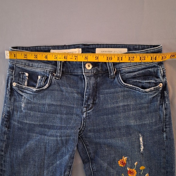 Anthropologie Pilcro Slim Boyfriend Floral Embroidered Distressed Jeans 25 Boho - Picture 5 of 16